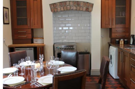 Thornton Manor - Holiday Cottages And Apartments Heswall Quarto foto
